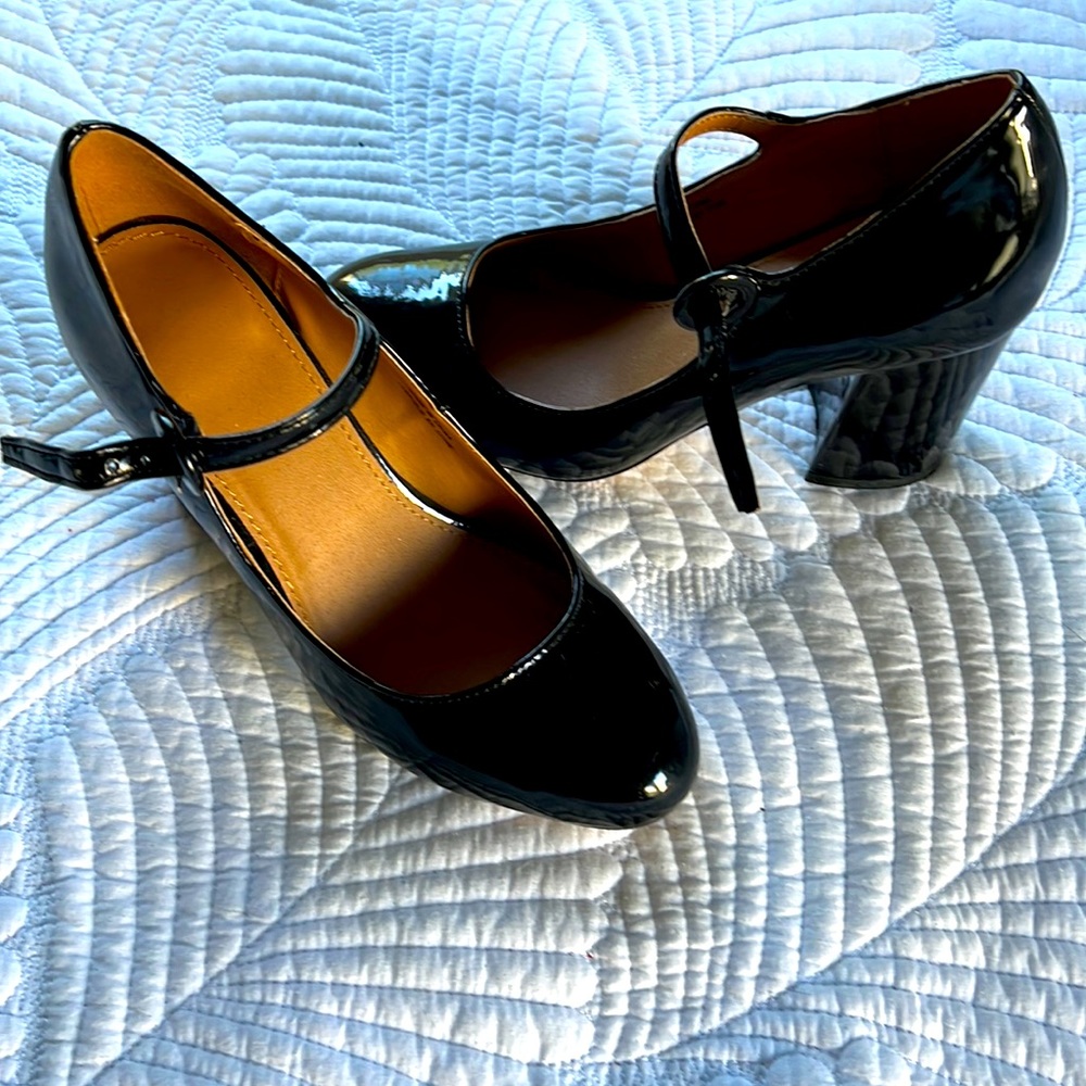 Black Patent pumps